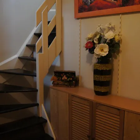 La Zarin Bed & Breakfast 3*